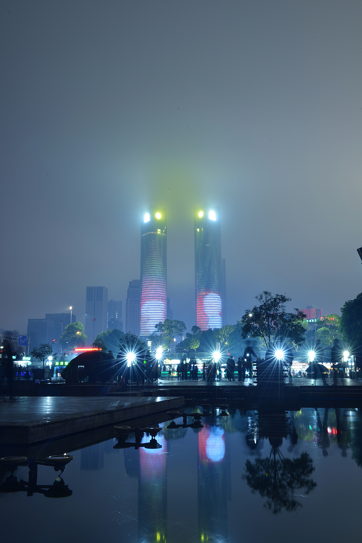 南昌之夜，流光溢彩下的現代詩篇